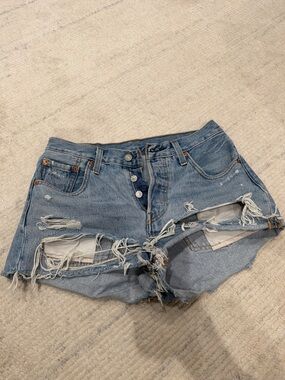 Levi's Distressed Light Blue Denim Jean Shorts size 25